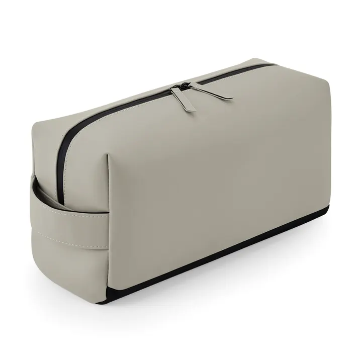 Schuhtasche aus mattem Polyurethan Clay