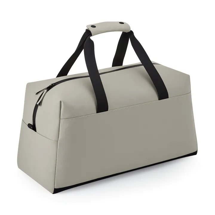 Reisetasche aus mattem Polyurethan Clay