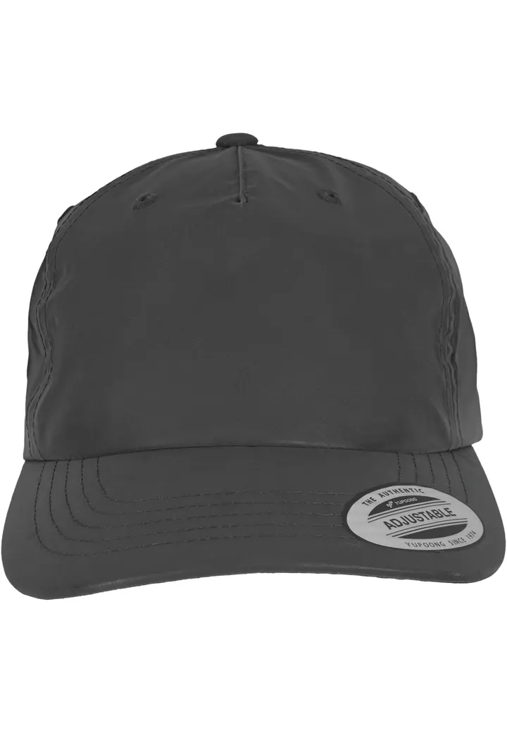 Snapback Cap in Nu BLACK