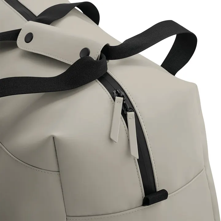 Reisetasche aus mattem Polyurethan 6