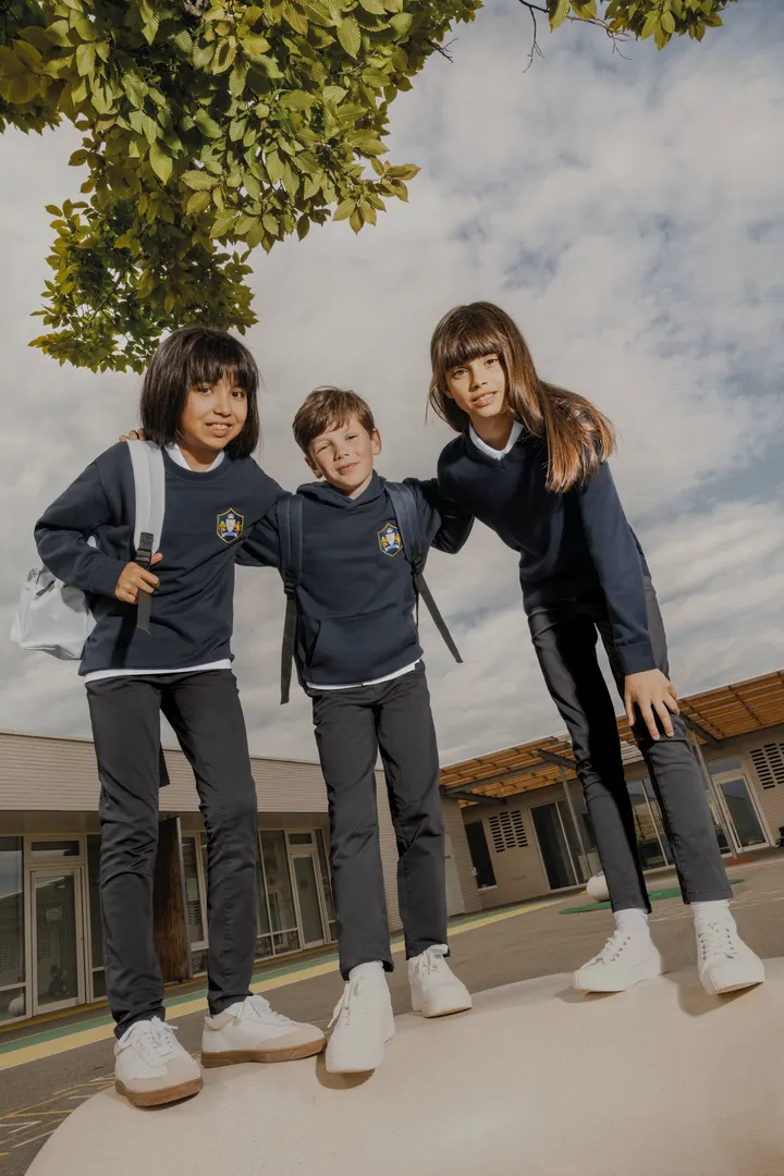 Pull col V enfant 14