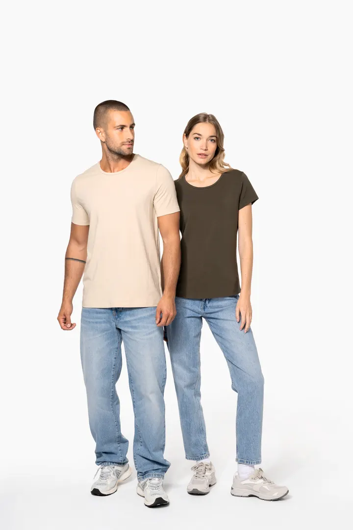 Kurzarm-T-Shirt mit Rundhalsausschnitt 11