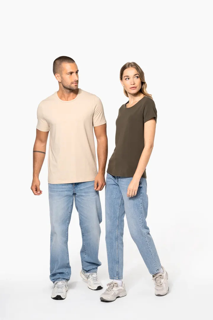 Kurzarm-T-Shirt mit Rundhalsausschnitt 8