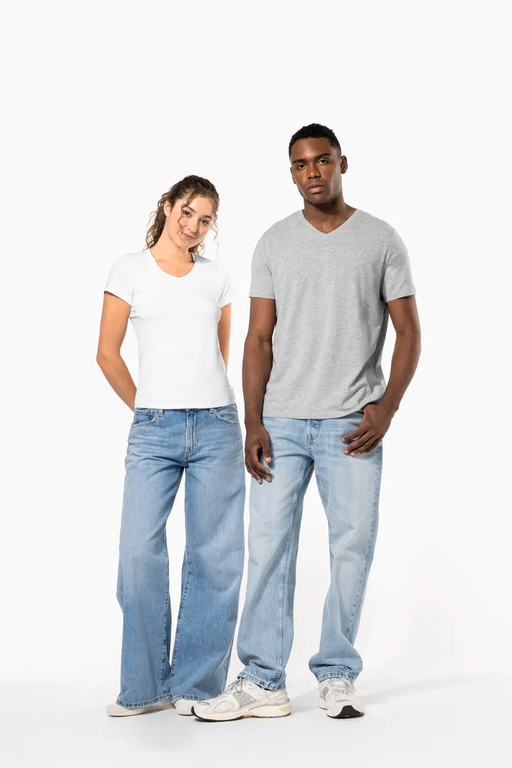 T-shirt manches courtes col V homme 13