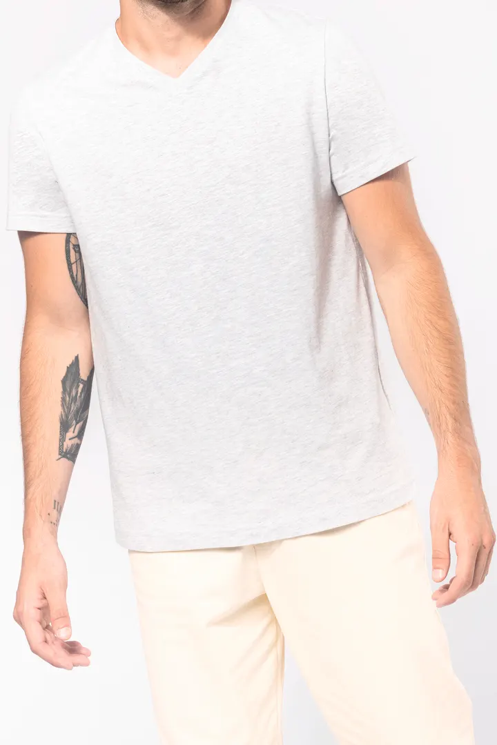 T-shirt col V manches courtes homme 10