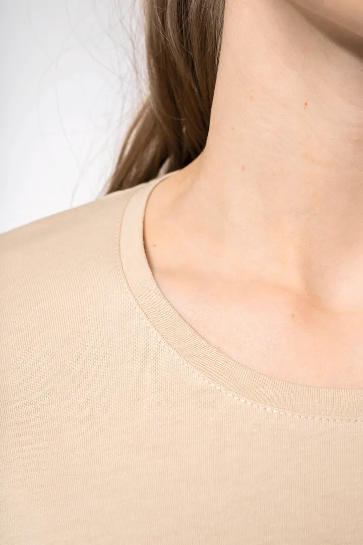 Damen-T-Shirt mit kurzen Ärmeln und Rundhalsausschnitt 9