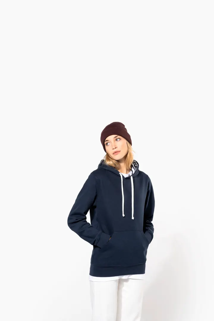 Unisex-Kapuzensweatshirt mit kontrastfarbener Kapuze und Motiven 7