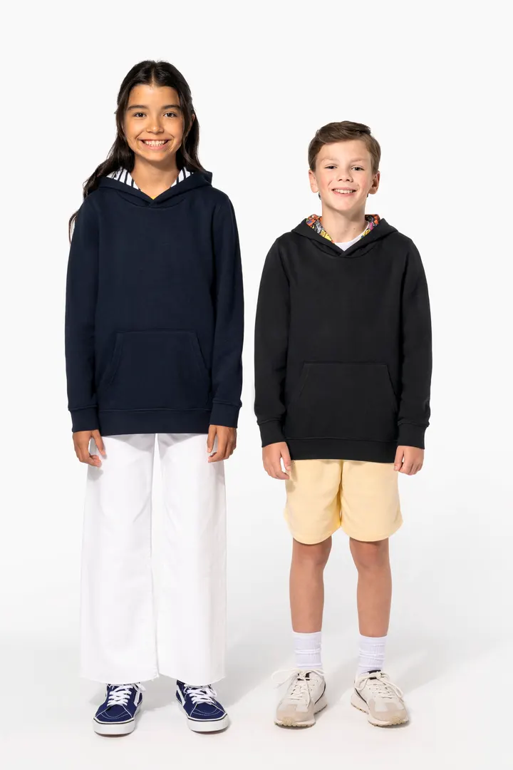 Kapuzensweatshirt mit kontrastfarbener Kapuze und Motiven für Kinder 14