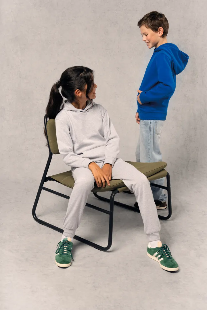 Sweat-shirt capuche enfant 19