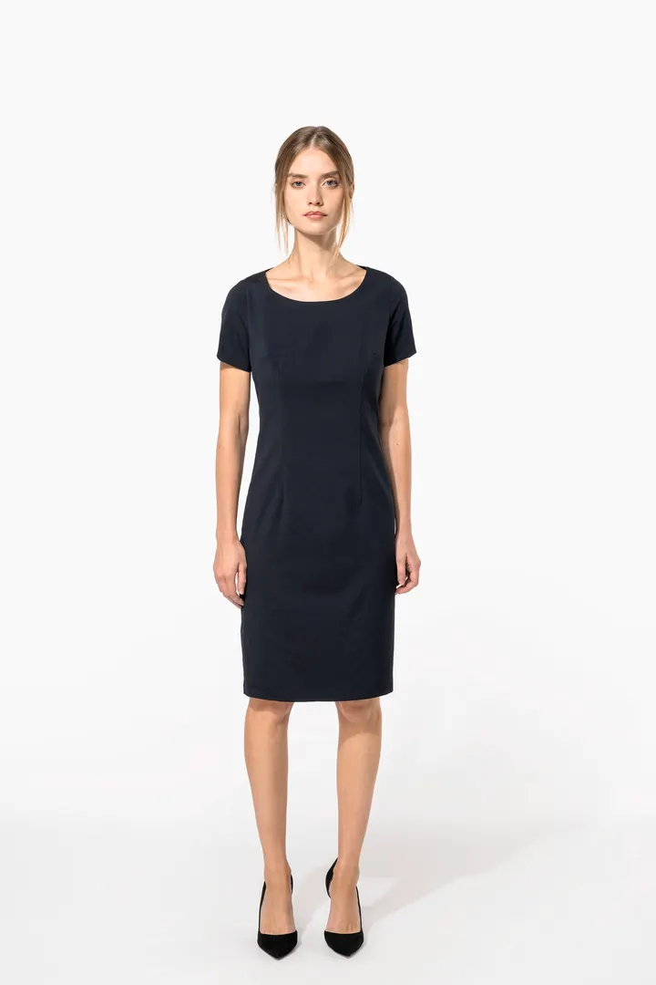 Kleid mit kurzen Ärmeln