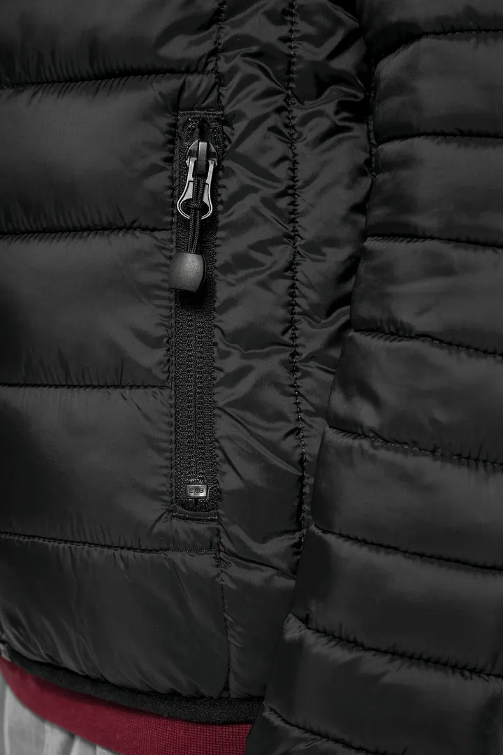 Leichte Steppjacke mit Kapuze 11