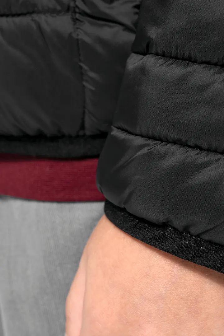 Leichte Steppjacke mit Kapuze 12