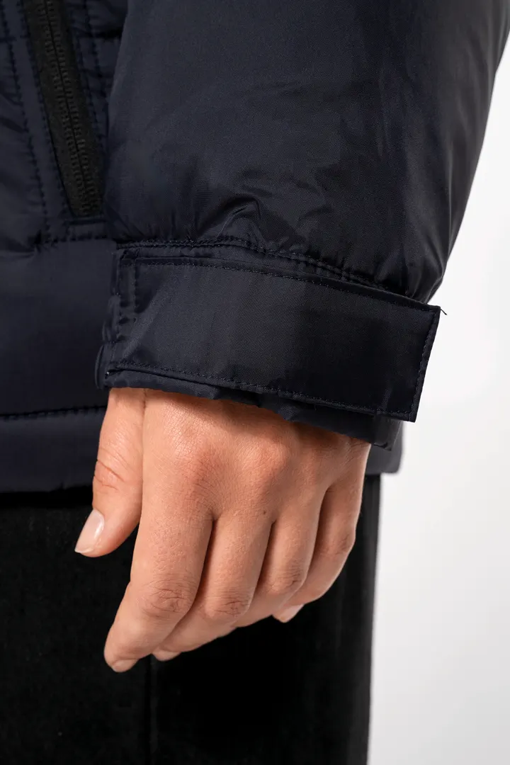 Unisex Steppparka mit Kapuze in zwei Farbtönen 22