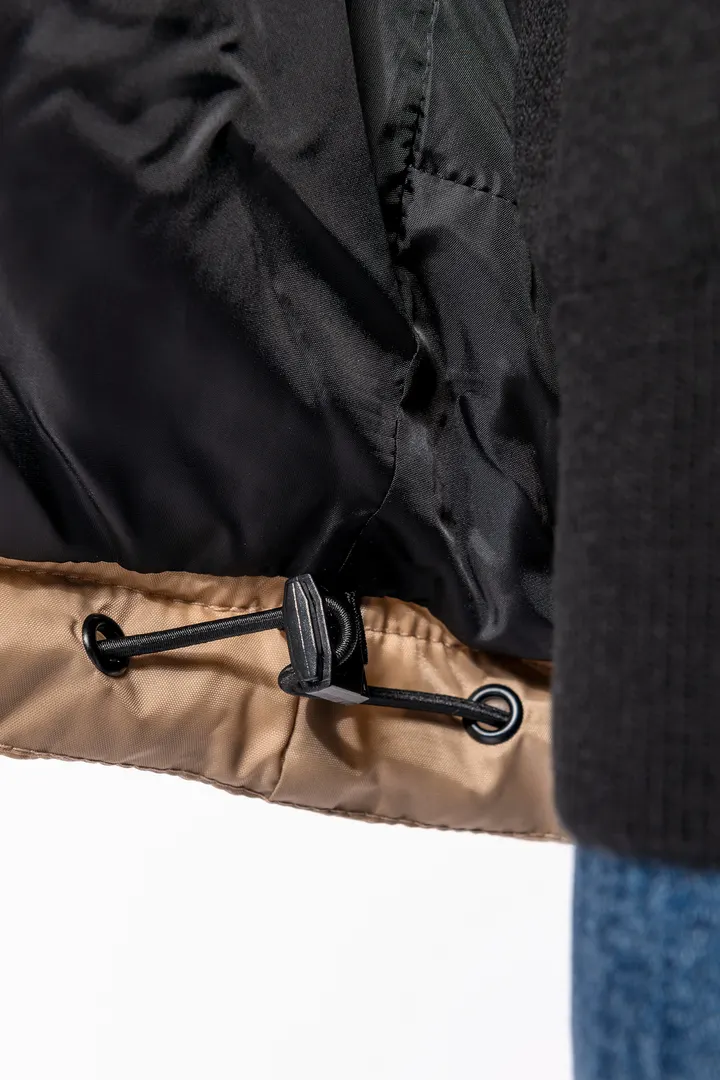 Unisex Steppparka mit Kapuze in zwei Farbtönen 42