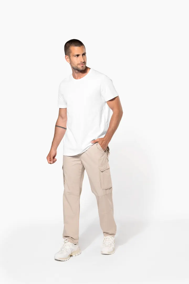Leichte Herrenhose mit mehreren Taschen 14