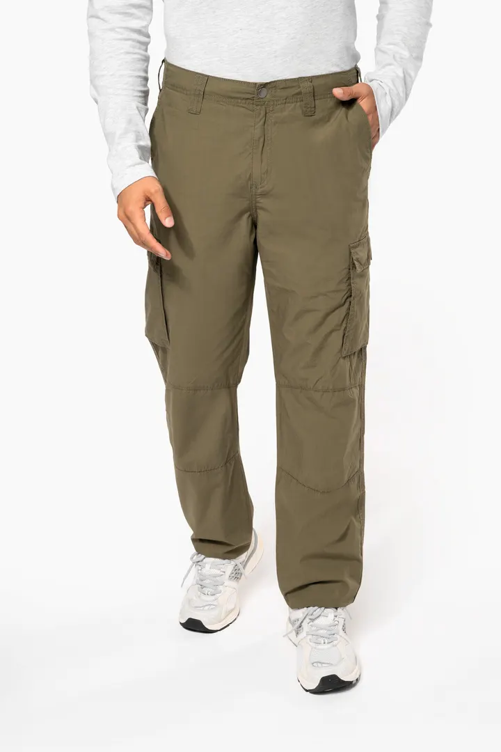 Leichte Herrenhose mit mehreren Taschen 3