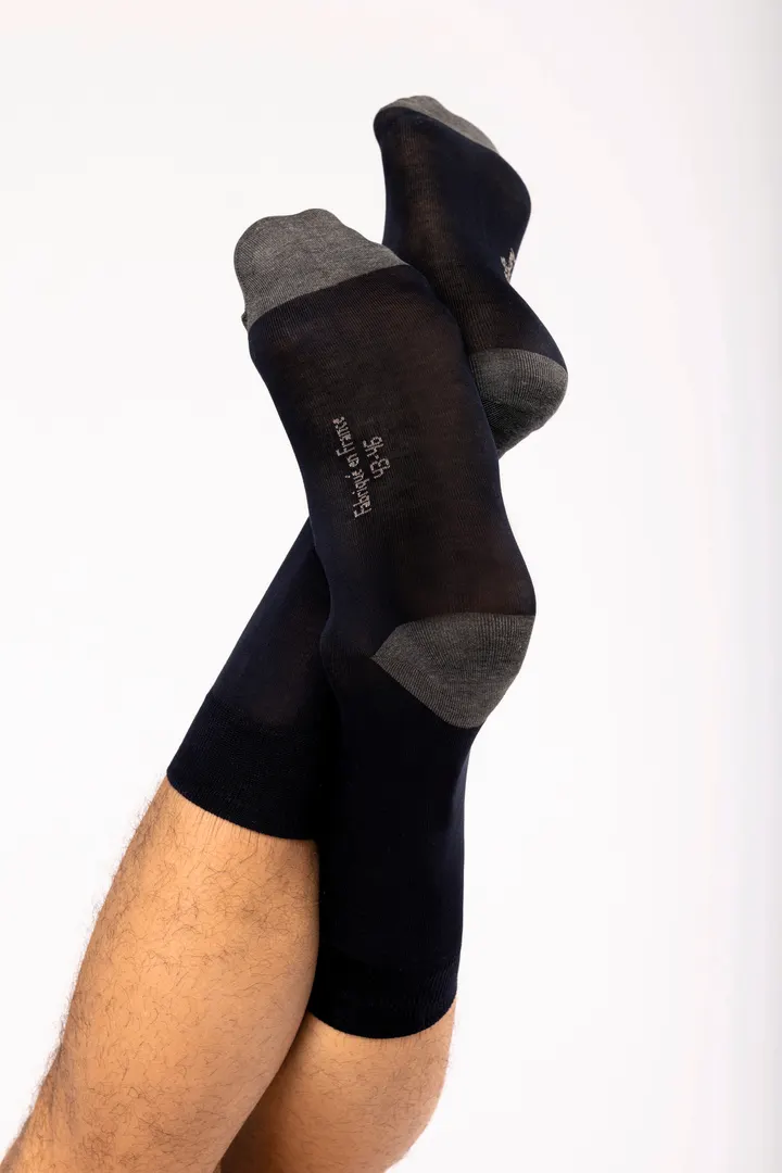 Schicke, halblange Socken aus merzerisierter Baumwolle - „Origine France garantie“. 2