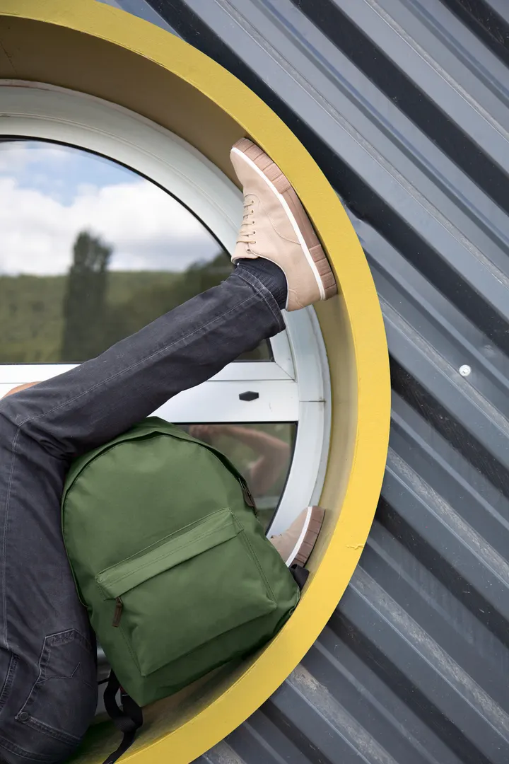 Sac à dos casual recyclé avec poche frontale 3