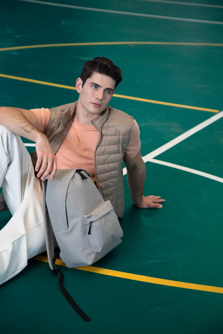 Sac à dos casual recyclé avec poche frontale 4