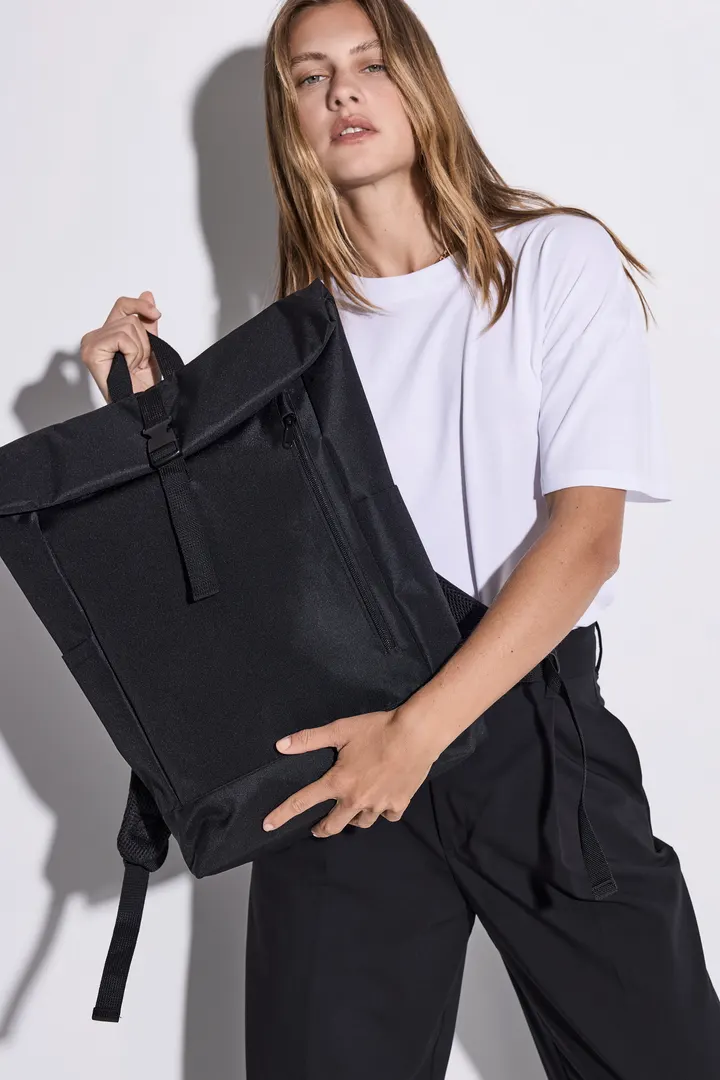Lässiger Rucksack mit Roll-Top 7