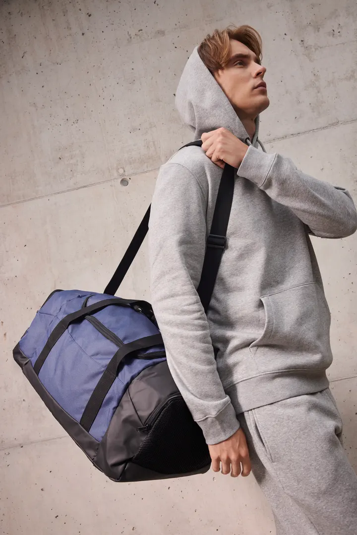 Sac de sport recyclé avec double compartiment latéral 3