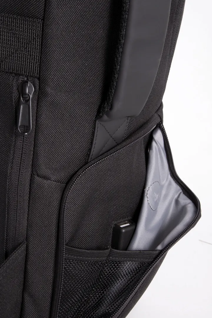 Sac à dos antivol 8