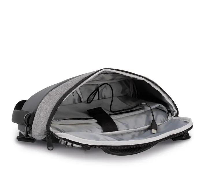 Diebstahlsicherer Rucksack für 13'' Laptop 9