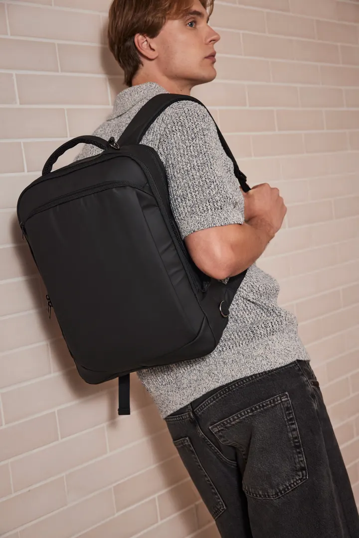 Business Rucksack für Dokumente und Notebook/Tablet Kialma von K-loop 3