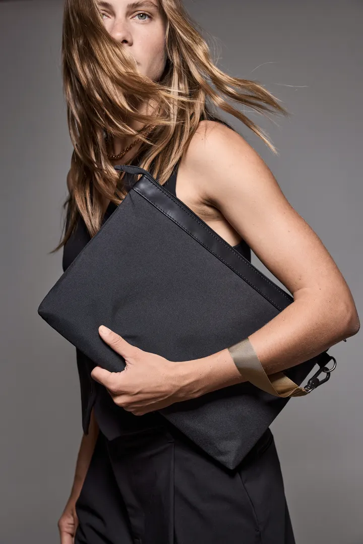 Pochette pour documents et ordinateur portable/tablette Kialma par K-loop 3