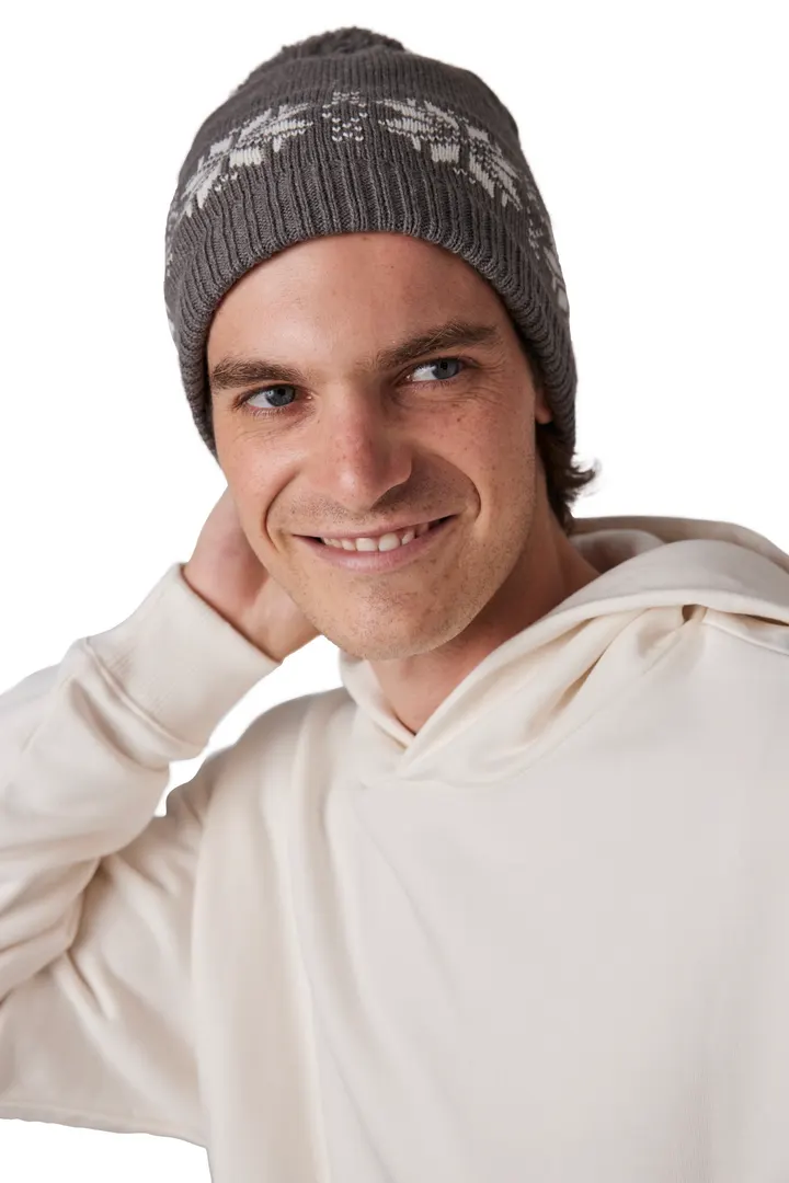 Weihnachtsstrickmütze mit Sternmuster 9
