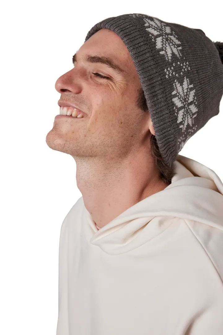 Weihnachtsstrickmütze mit Sternmuster 11