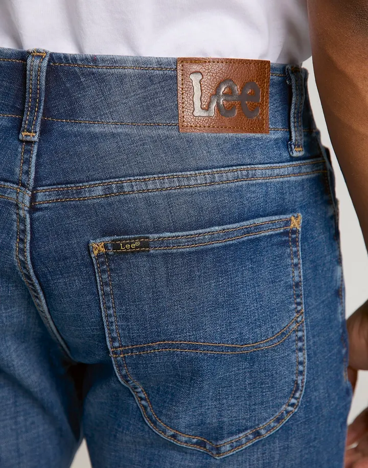 Extreme Motion Slim Fit Jeans 19