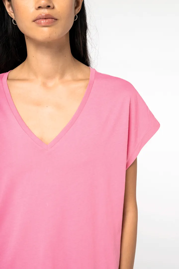 T-shirt écoresponsable loose à col V femme 5