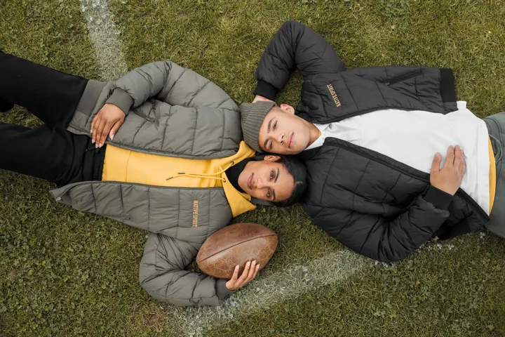 Umweltfreundliche Unisex-Steppjacke mit Teddykragen 13