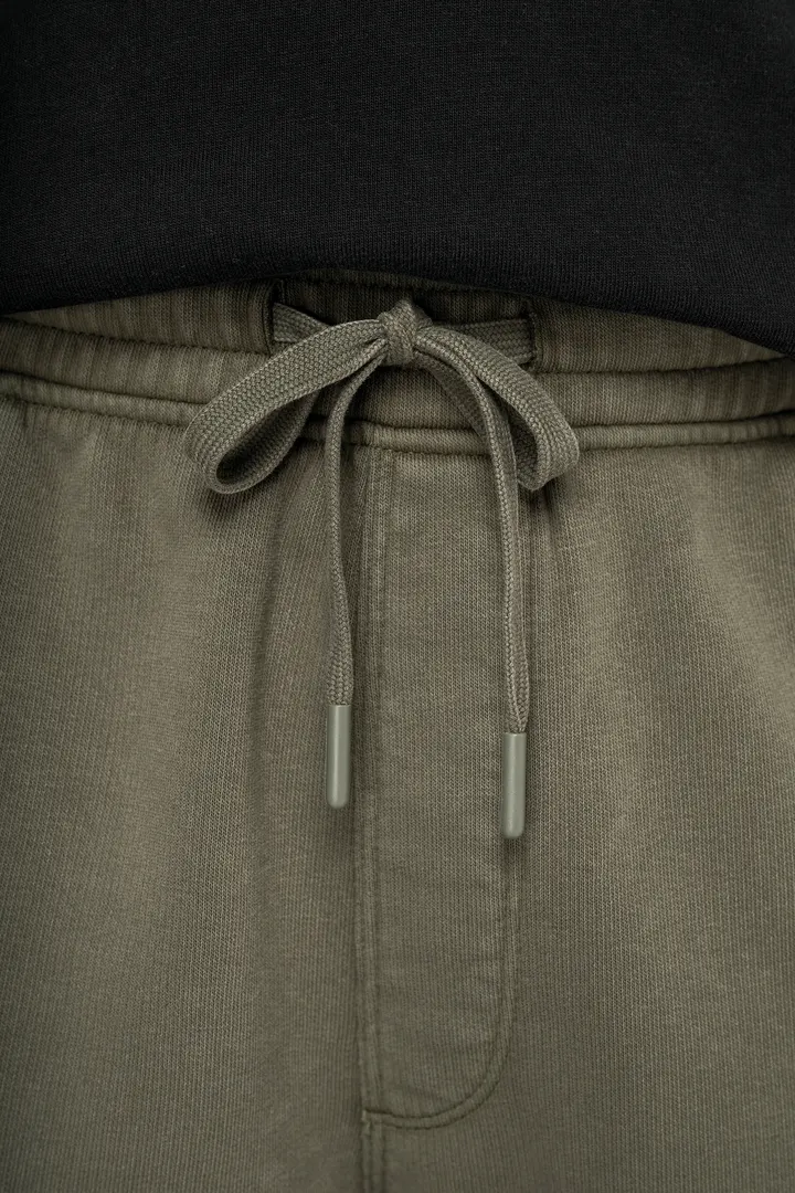 Umweltfreundliche ausgewaschene French Terry Cargo-Shorts für Herren 5