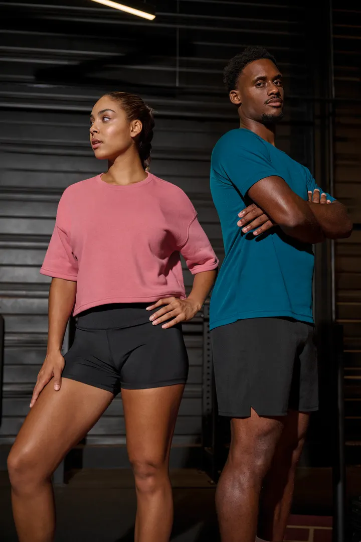 Herren-Sportshirt aus Recyclingmaterial mit Rundhalsausschnitt 53