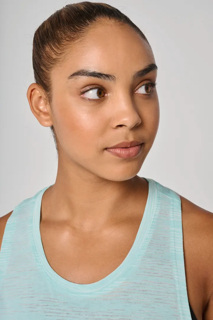 Damen-Sport-Top 7