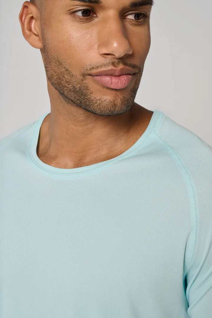 Herren-Sportshirt aus Recyclingmaterial mit Rundhalsausschnitt 9