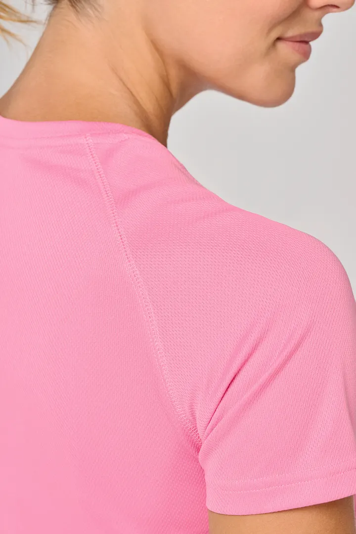 Damen-Sportshirt aus Recyclingmaterial mit Rundhalsausschnitt 31