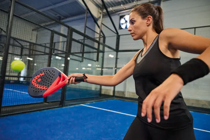 Zweifarbiges Padel-Damentop 9