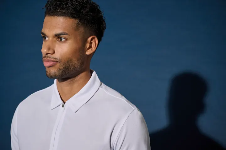Herren Sport-Poloshirt mit 1/4-Reißverschluss 32