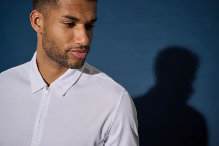 Herren Sport-Poloshirt mit 1/4-Reißverschluss 33