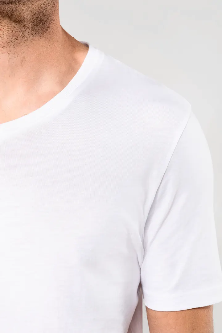 Supima® Herren-T-Shirt mit V-Ausschnitt und kurzen Ärmeln 15