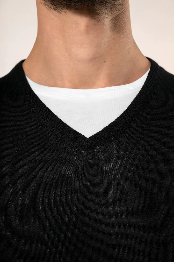 Merino-Herrenpullover mit V-Ausschnitt 8