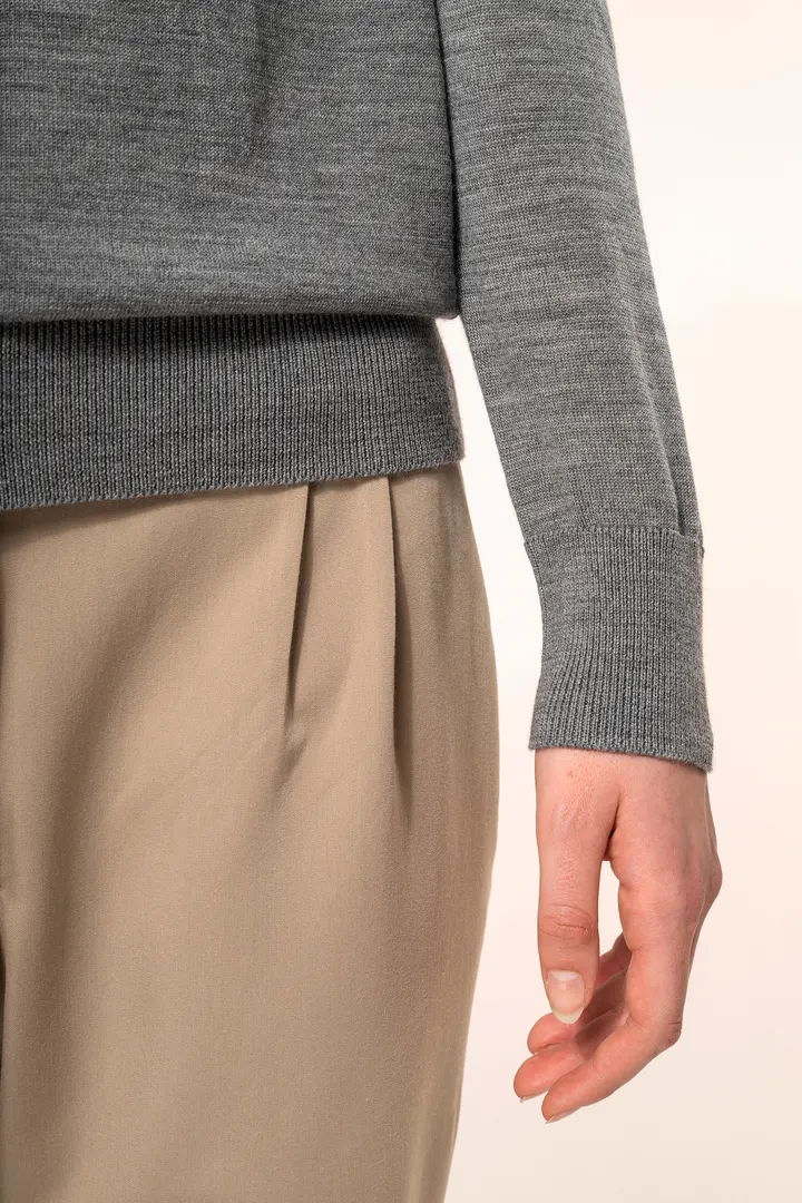 Pull Mérinos col V femme 5