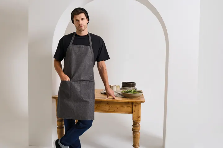 Fairtrade-Schürze aus biologischem Denim 1