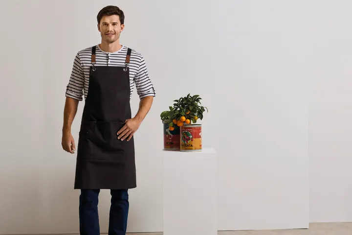 Tablier bavette à bretelles croisées dans le dos CLIP 'N' CLASP 1