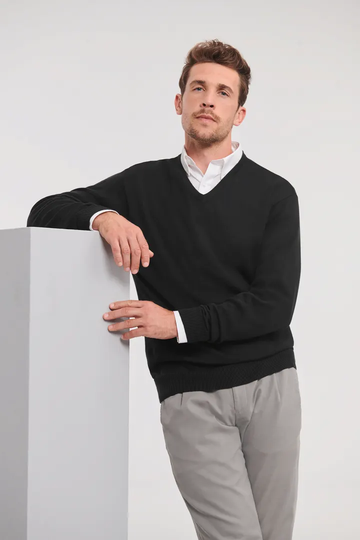 V-neck Knitted Pullover 3