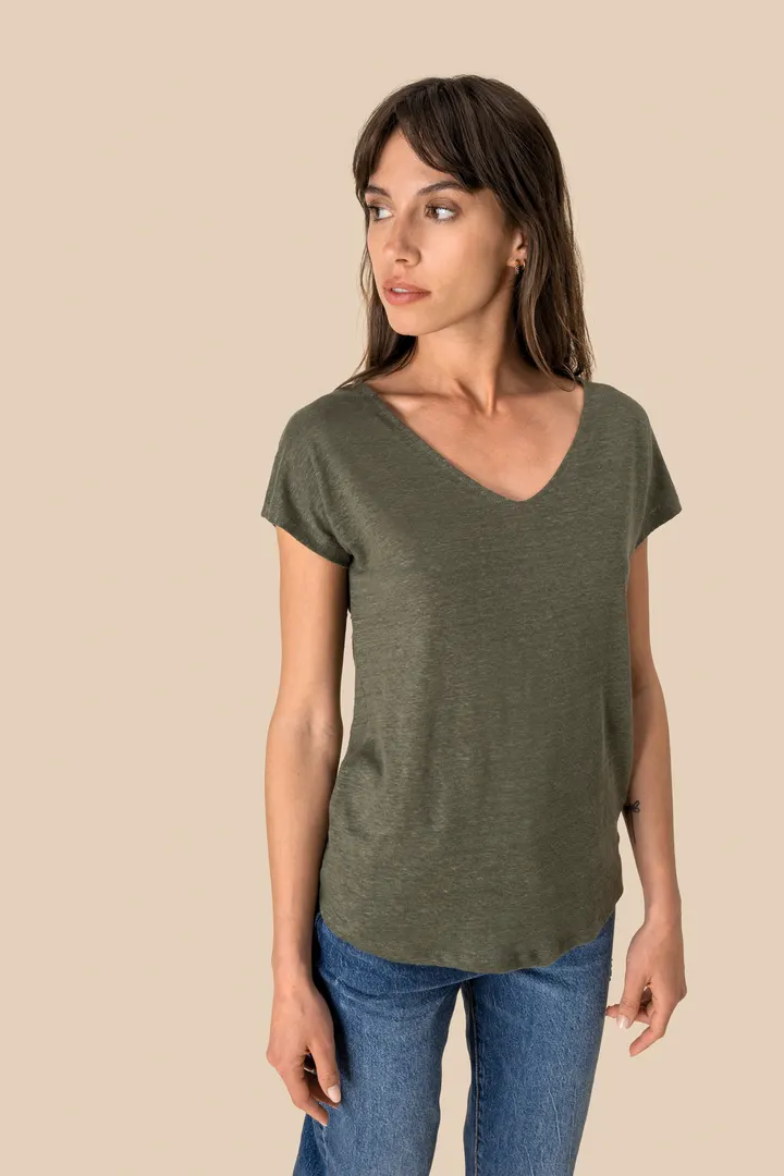 T-shirt col V en lin femme 2