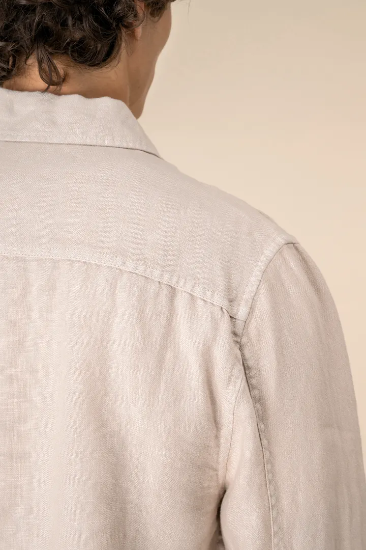 Ausgewaschene Herrenhemdjacke aus Leinen 4